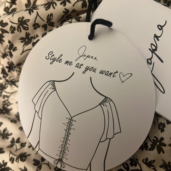 Japna Floral Ruffle Blouse Size Large NWT - Picture 7 of 9